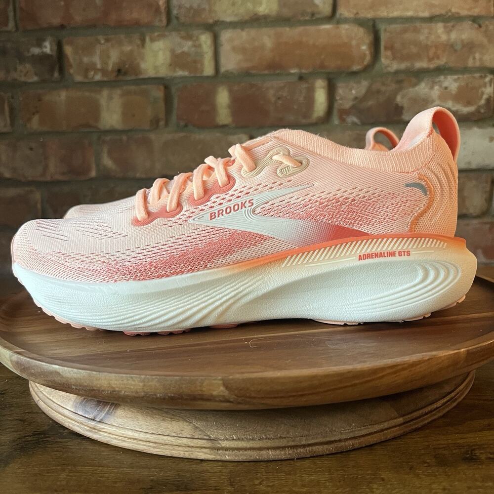 Brooks Adrenaline GTS 25 Supportive Max Cushion Women’s 9.5 Peach Running Shoes